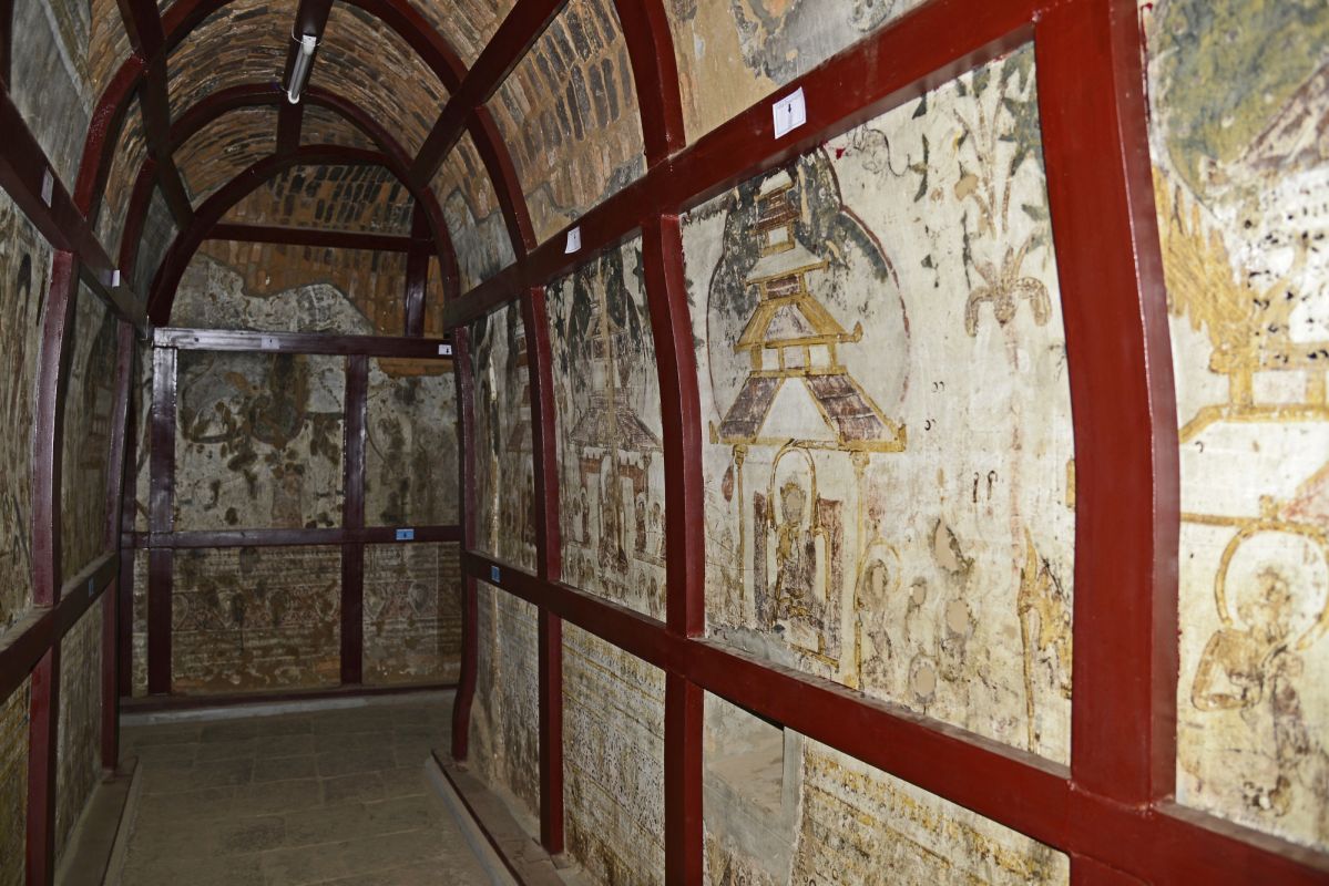 Пещерный храм Киан Сит Тар Умин (Kyan Sit Thar Umin)