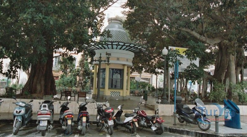 Площадь Портал-де-Эльче