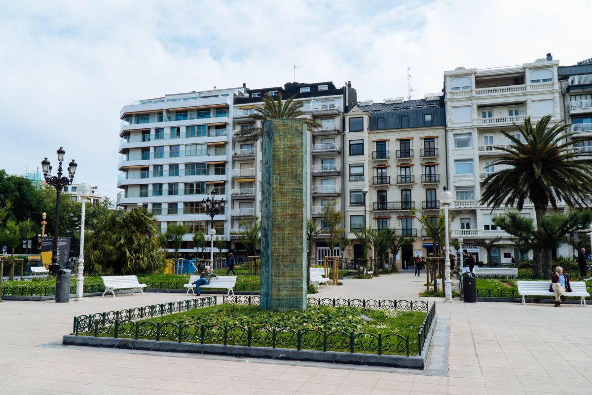 Скульптура Память