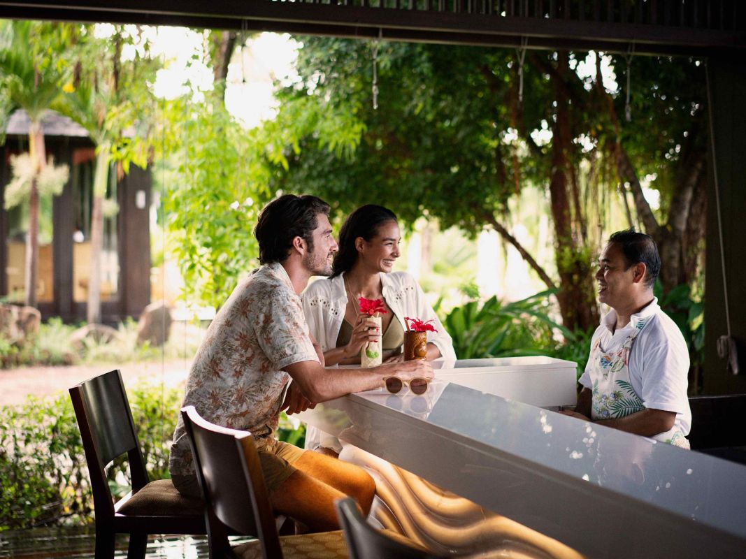 Pool Restaurant & Bar