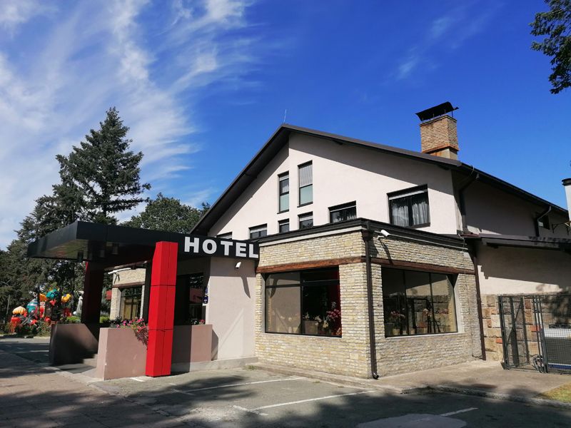 Hotel 1000 Ruža