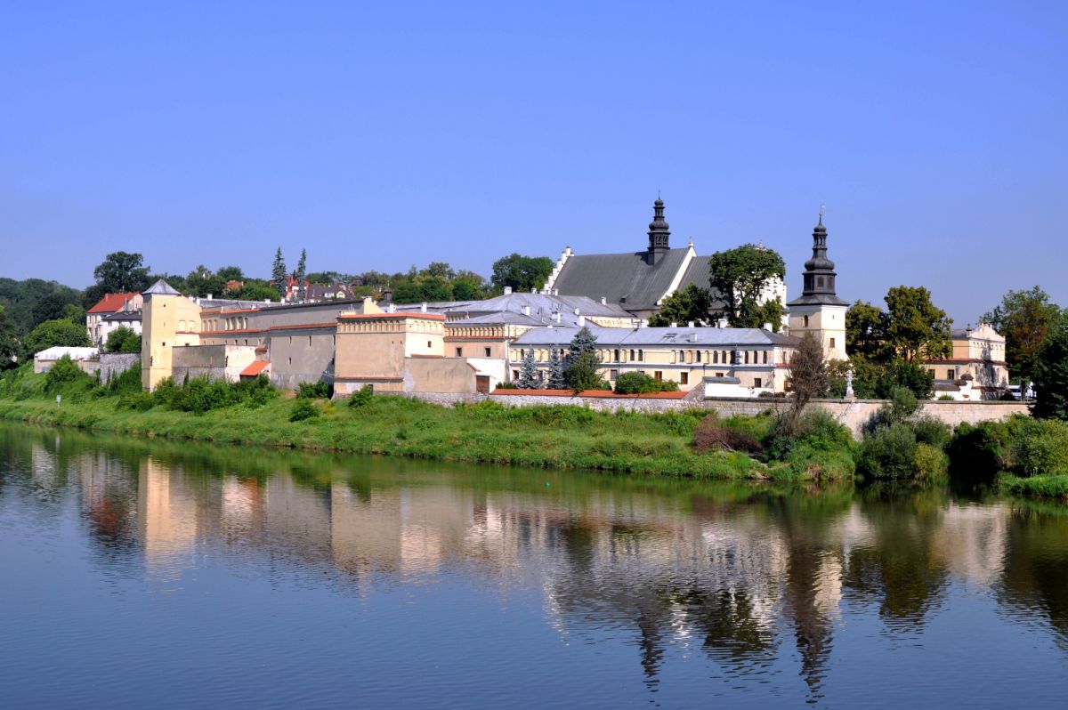 Костел сестер норбертанок