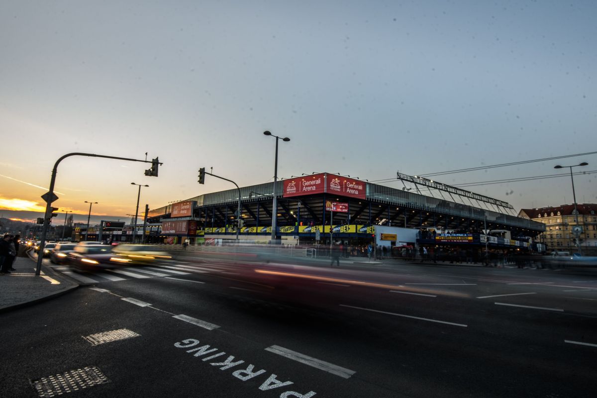 Дженерали Арена