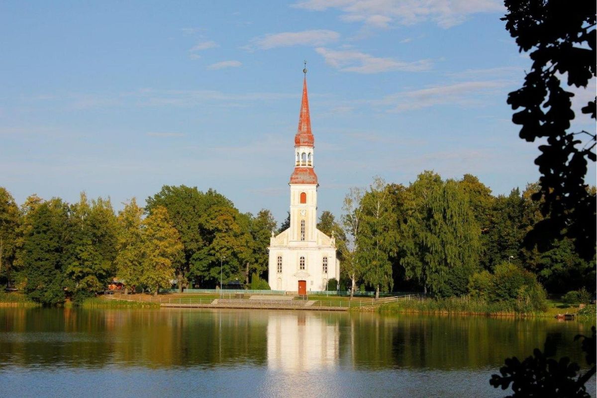 Церковь Святого Михаила в Ряпина (Эстонская Евангелическая Лютеранская Церковь)