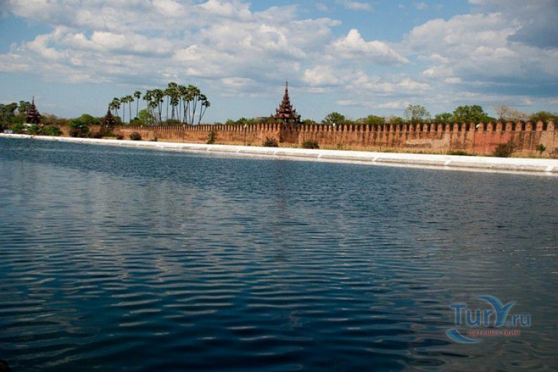 Дворец Мандалай (Форт Мандалай)