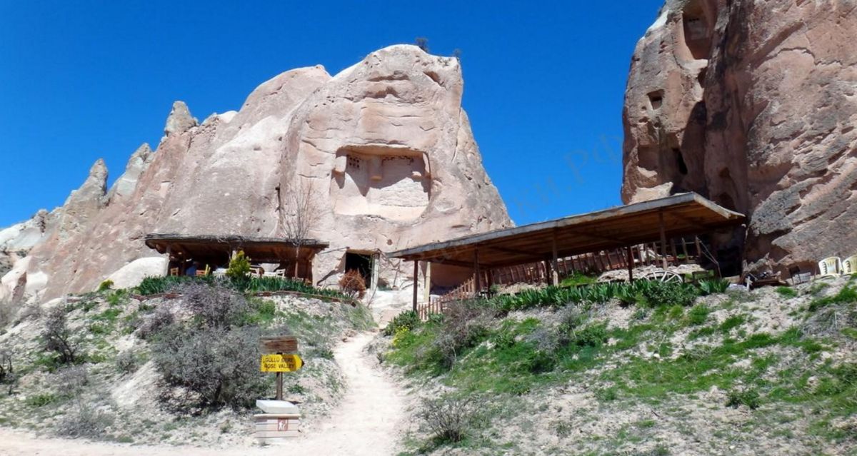 Церковь Крестоносцев (Haçlı Kilise) в Розовой долине
