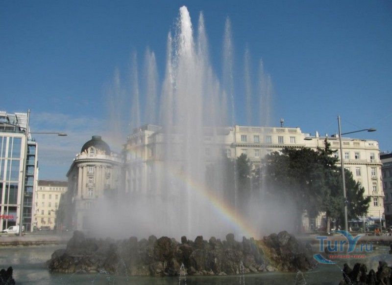 Фонтан Высокая Струя