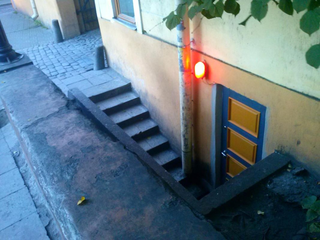 Паб Levist väljas