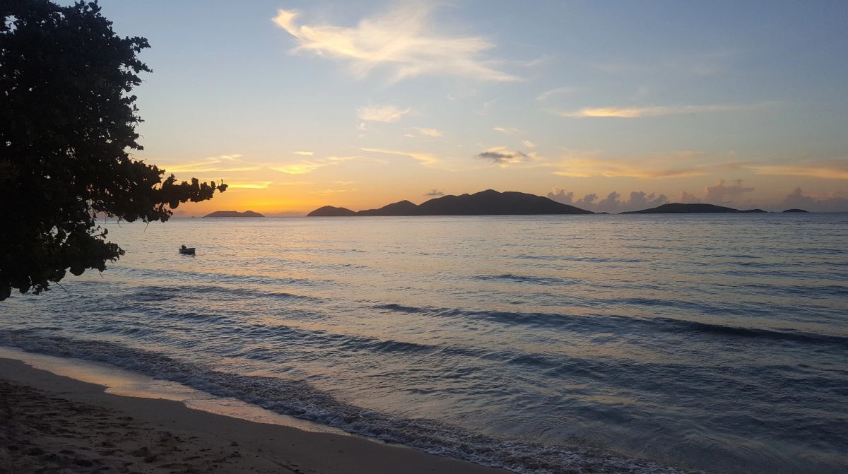 Пляж Эпл Бэй