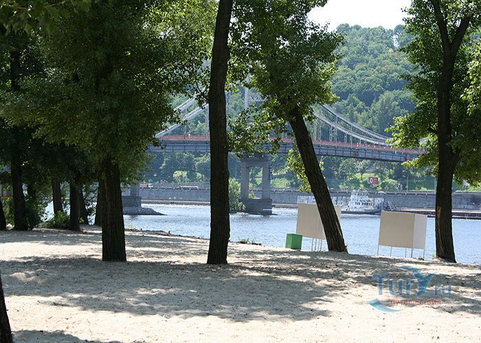 Труханов остров