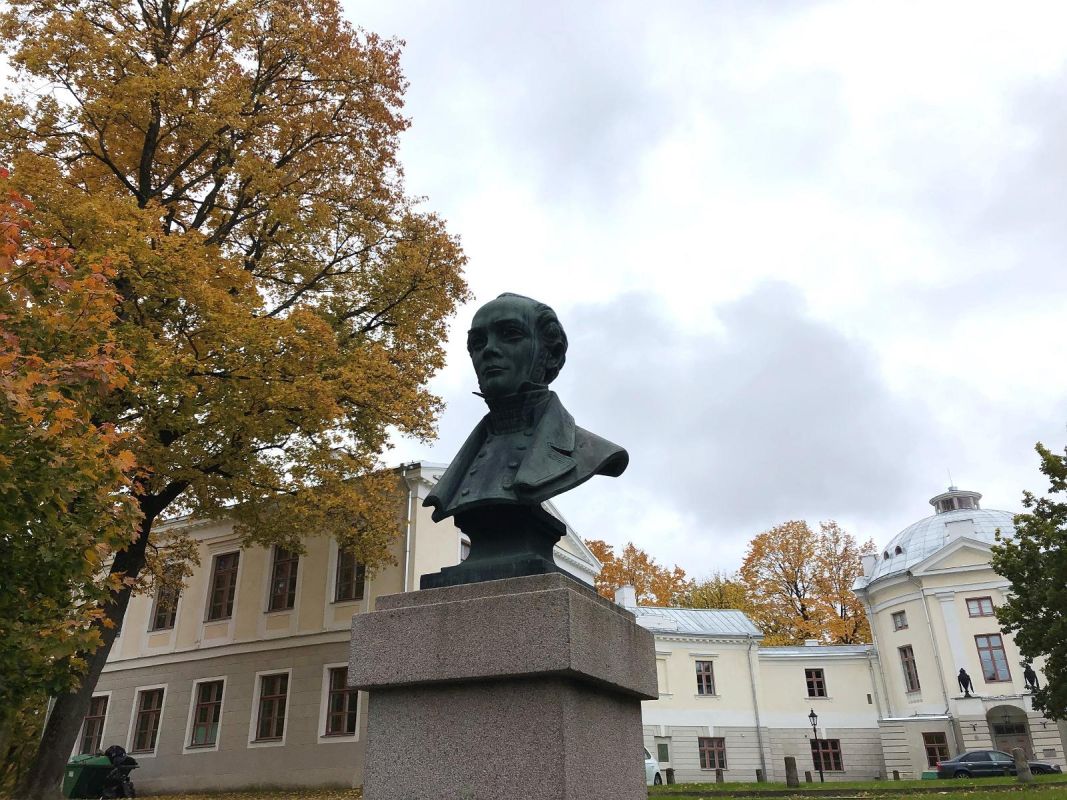 Памятник Фридриху Роберту Феэльманну