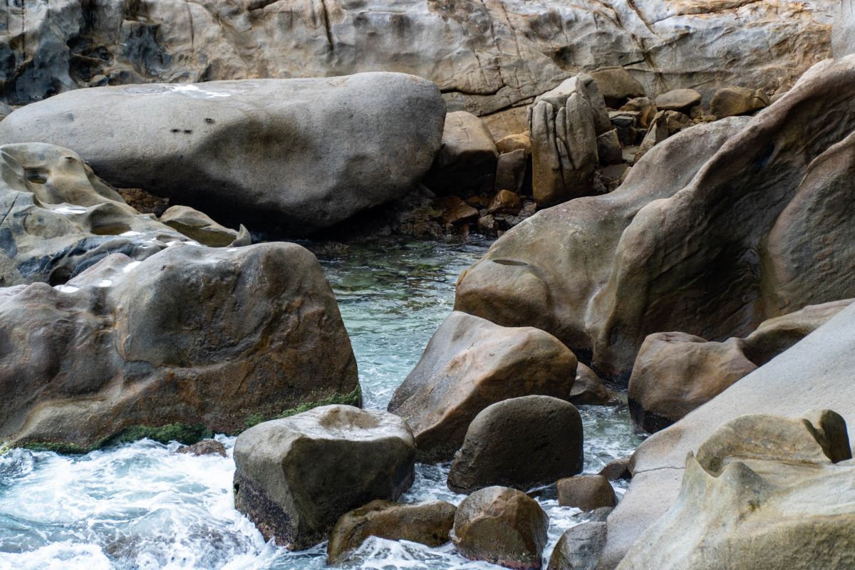 Скальный бассейн Машабе