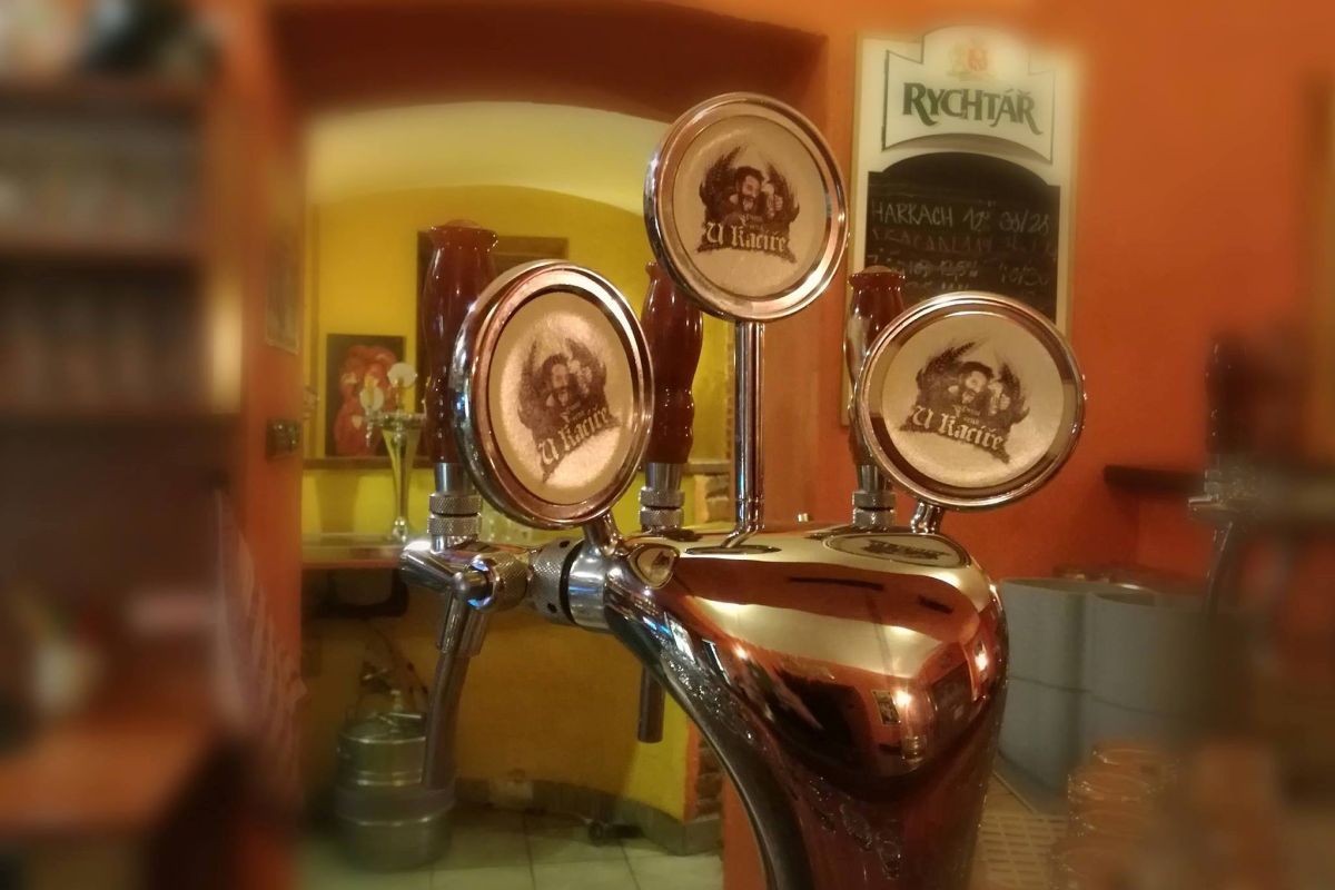 Pivní šenk U Kacíře