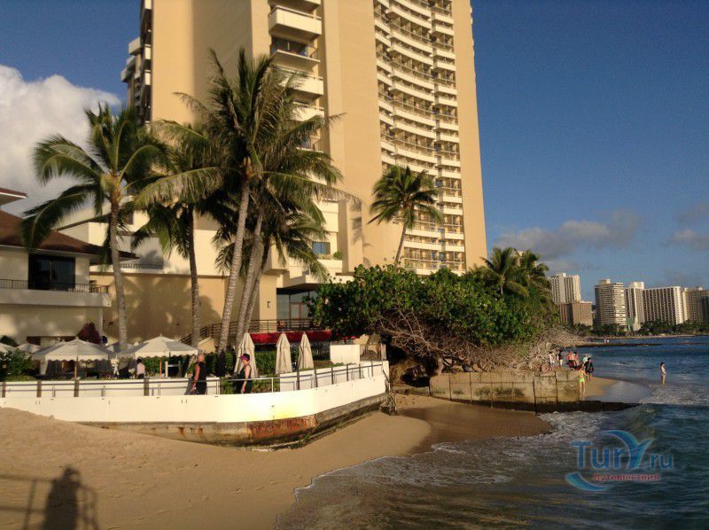 Пляж Grays Beach / Halekulani Beach на Вайкики