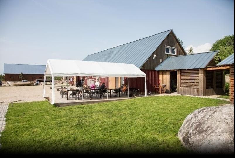 Кафе в порту Когува