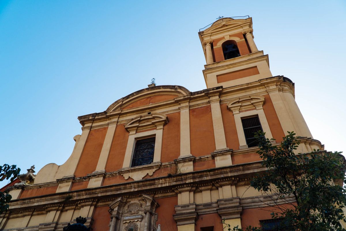 Церковь Сан-Мигель и Сан-Себастьян