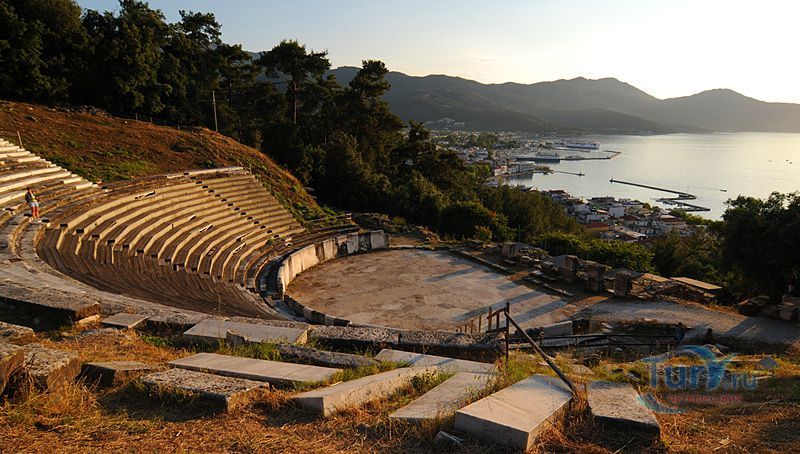 Древний театр Татоса