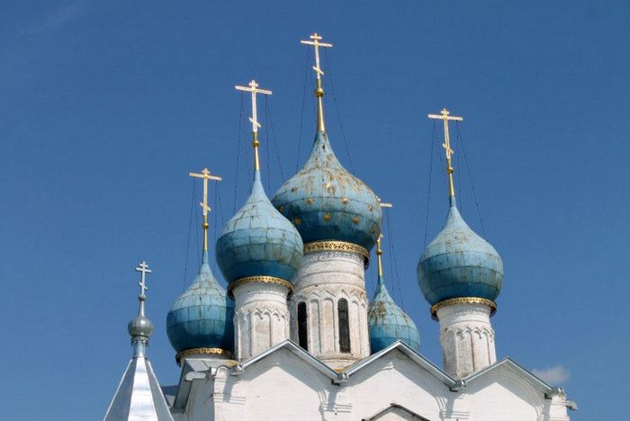 Церковь Спаса на Торгу в Ростове