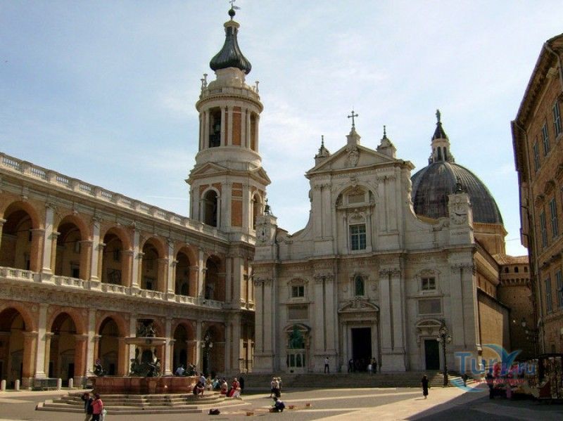 Святой Дом Девы Марии в Лорето