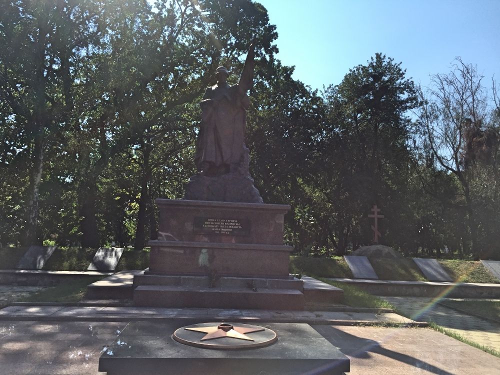 Памятник войнам, погибшим в ВОВ