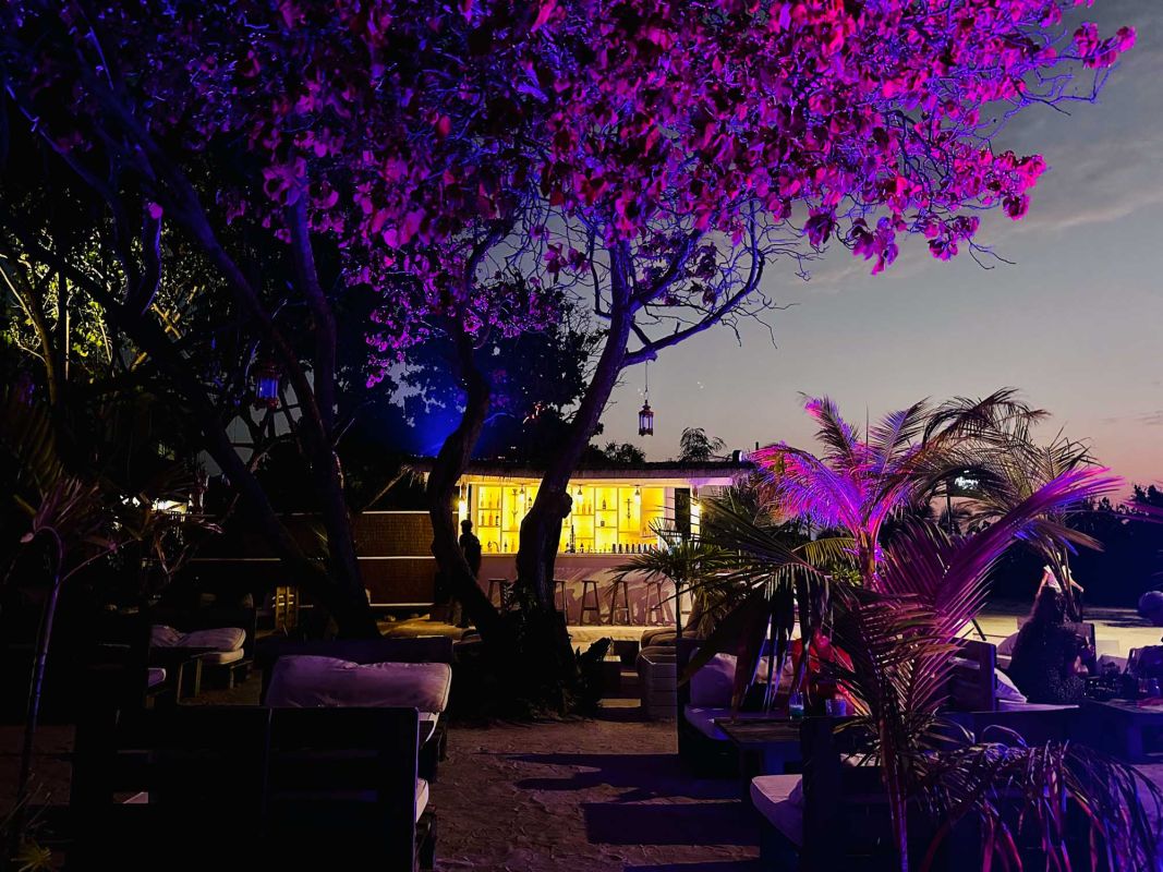 Moonlight - Food . Drinks . Shisha