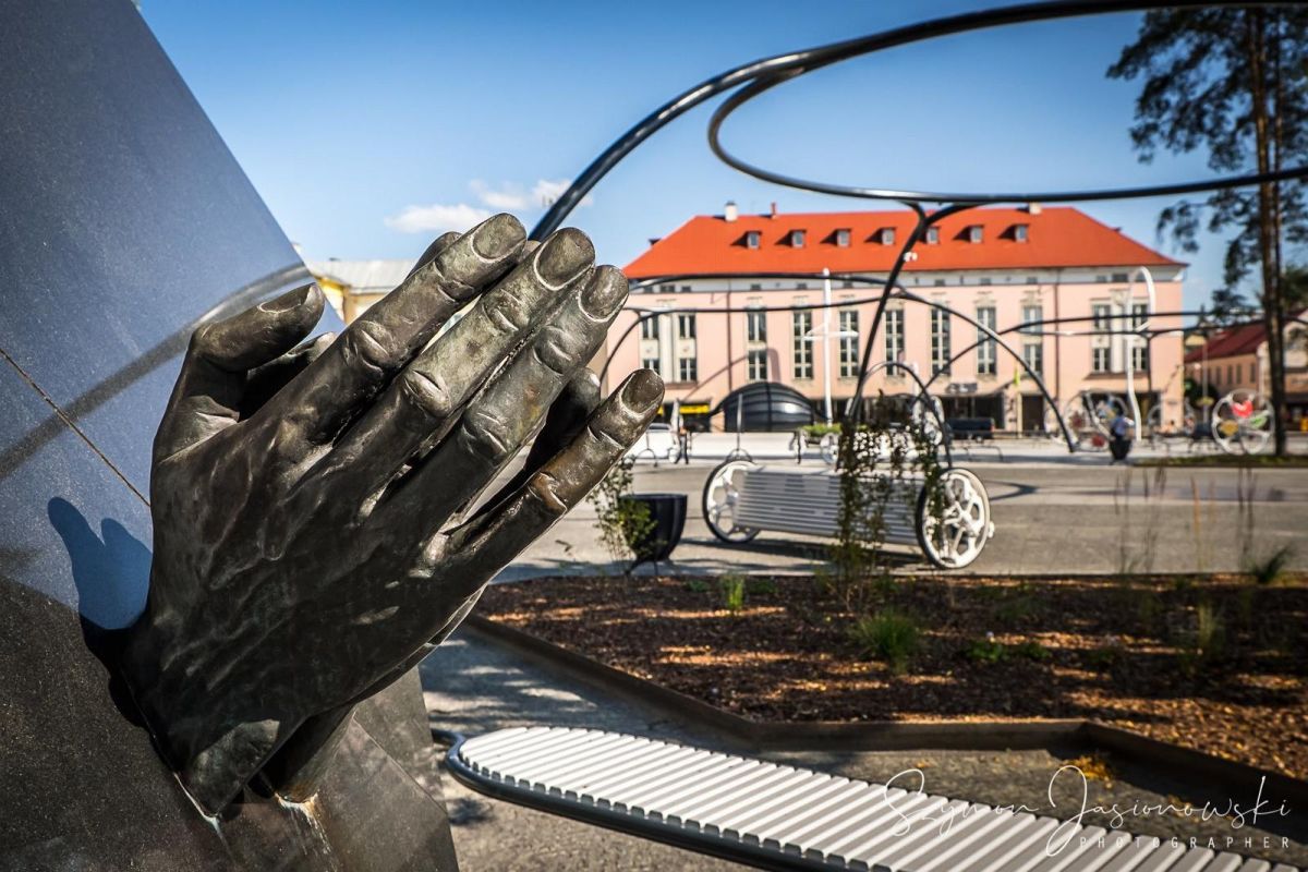 Мемориал погибшим в катастрофе парома 