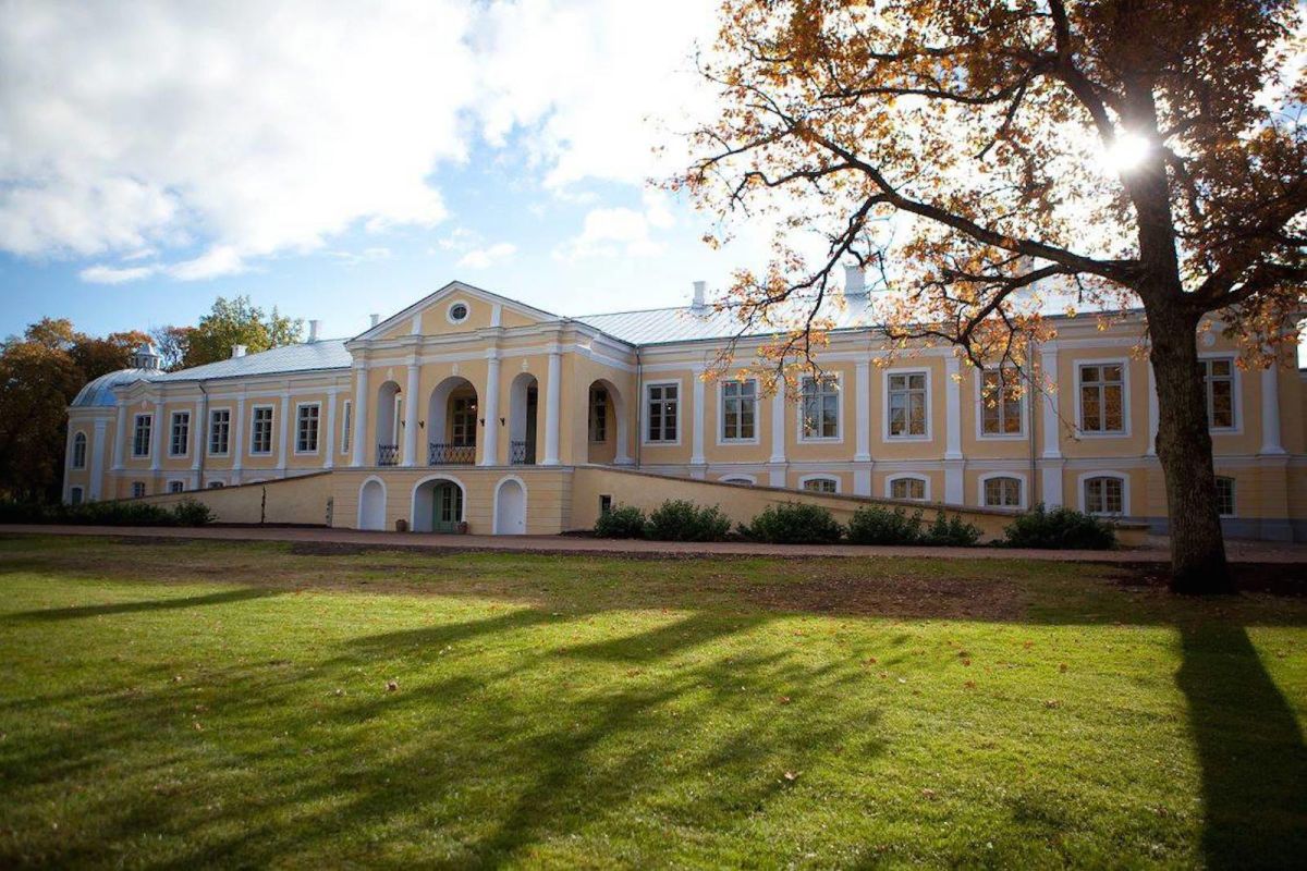 Мыза Вяэна и приусадебный парк