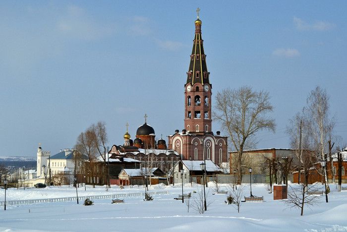 Свято-Троицкий мужской монастырь в городе Алатырь