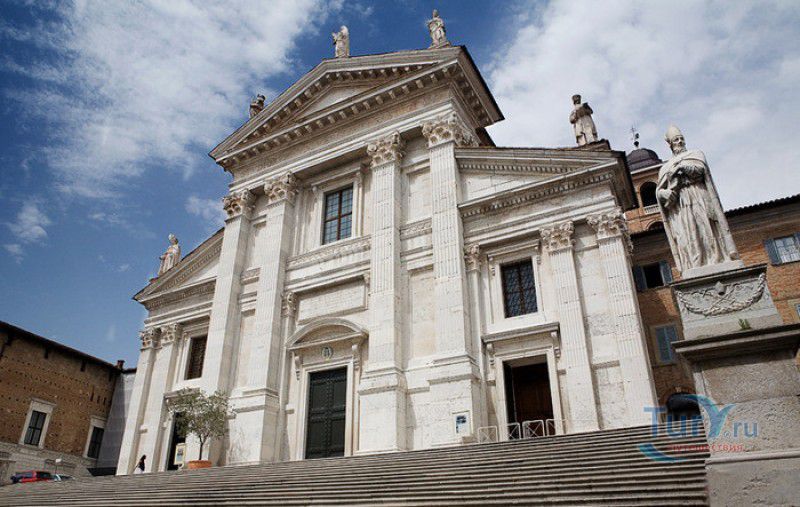 Кафедральный собор Урбино