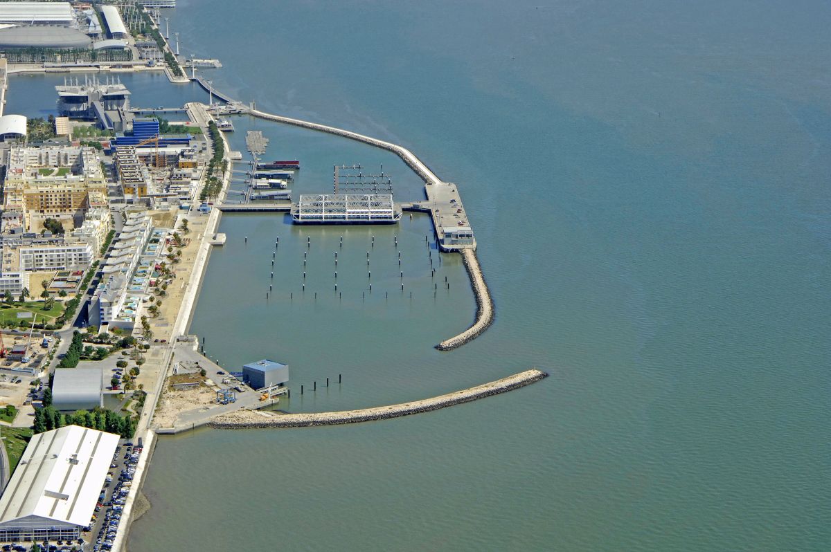 Марина Парк Наций