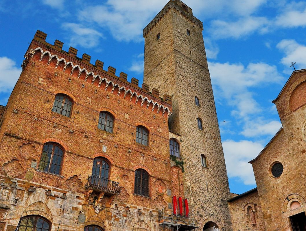 Палаццо Комунале (Палаццо дель Пополо)