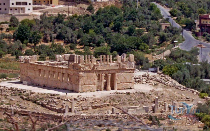 Руины Ирак-аль-Амир