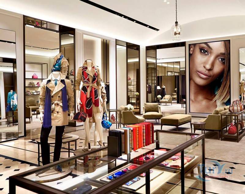 Молл Эмиратов