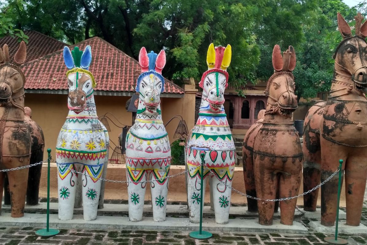 Музей Санскрити (Музей Традиционного Искусства, Индийской Терракоты и Текстиля)