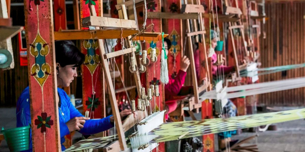 Шелкоткацкая фабрика Ёдгорлик в Маргилане