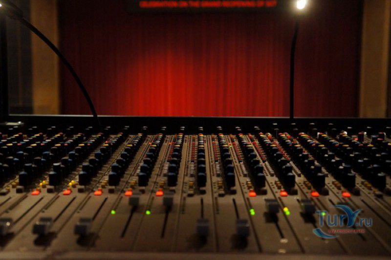 Шанхайский Большой Театр