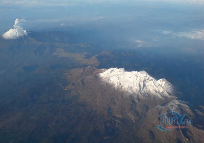 Вулкан Истаксиуатль