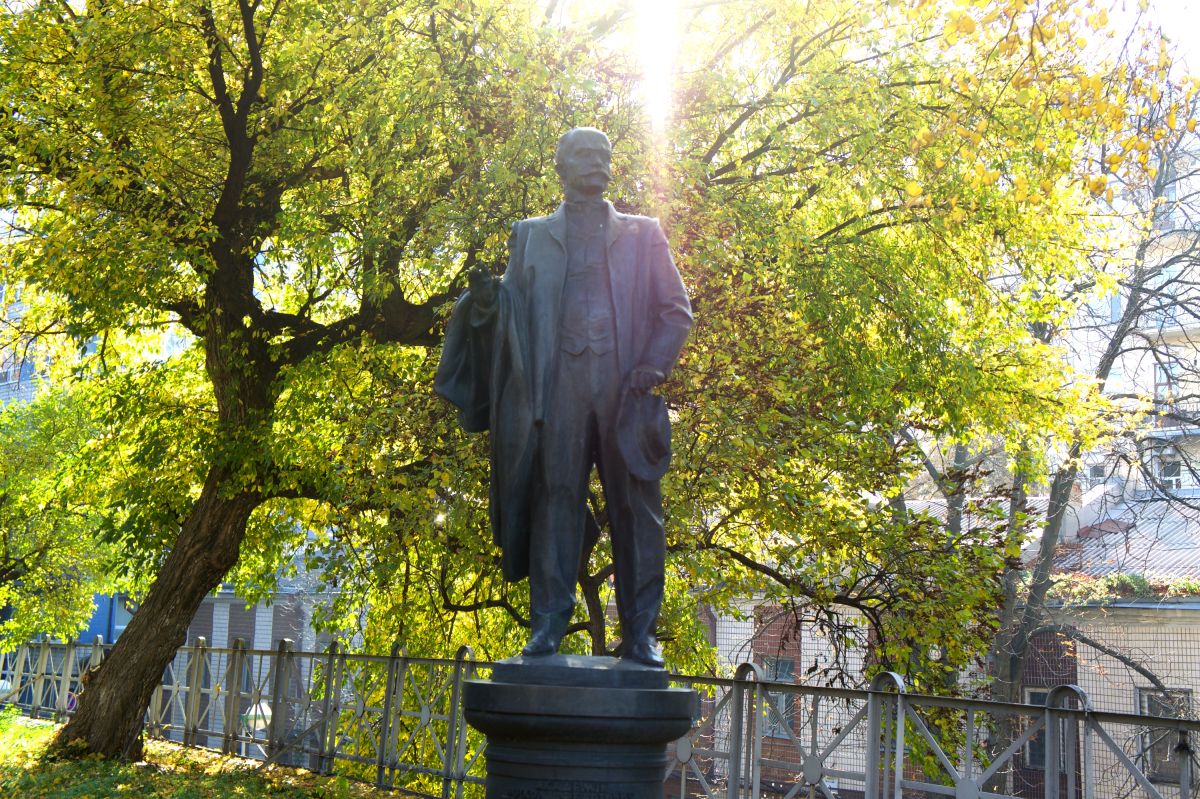 Памятник Беляшевскому Н.Ф.