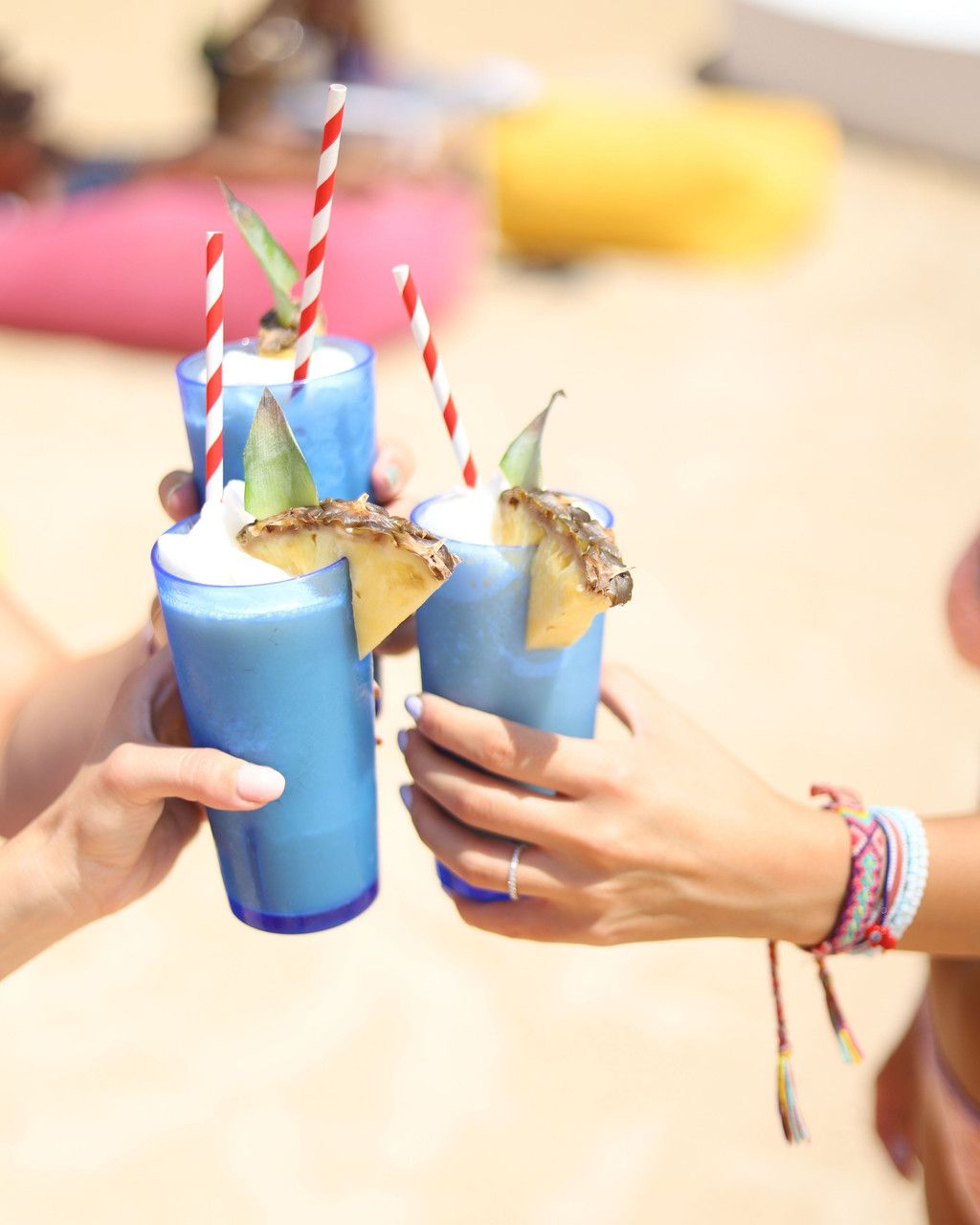 Пляжный клуб B12 Доха