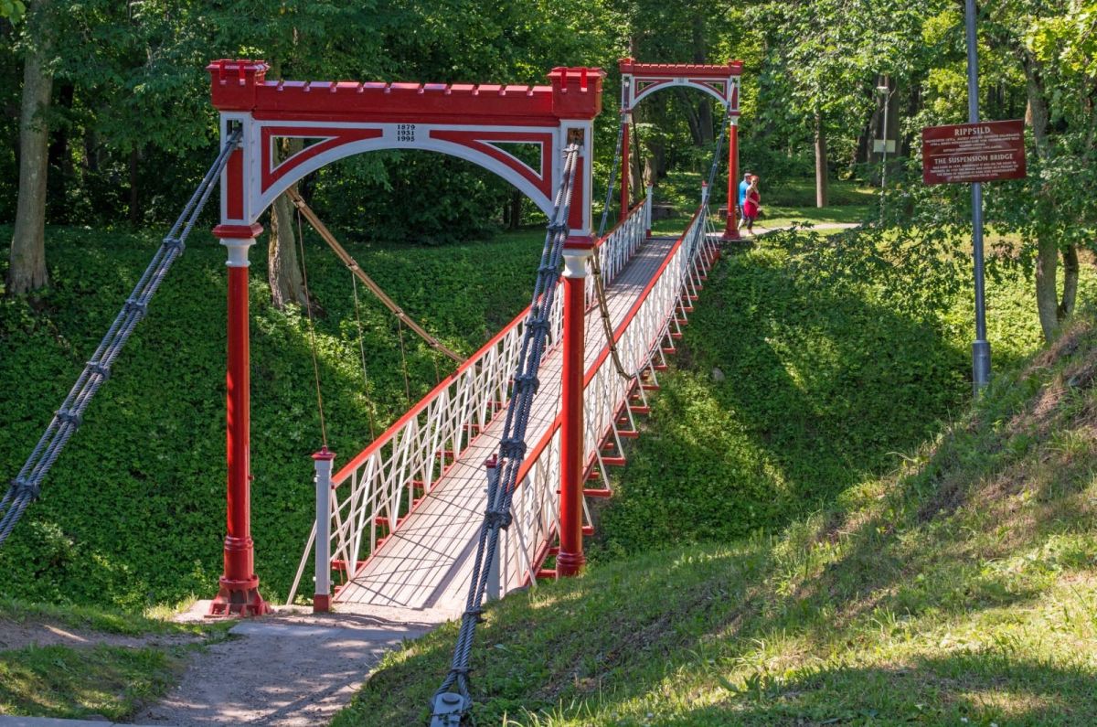 Viljandi rippsild (Висячий мост города Вильянди)