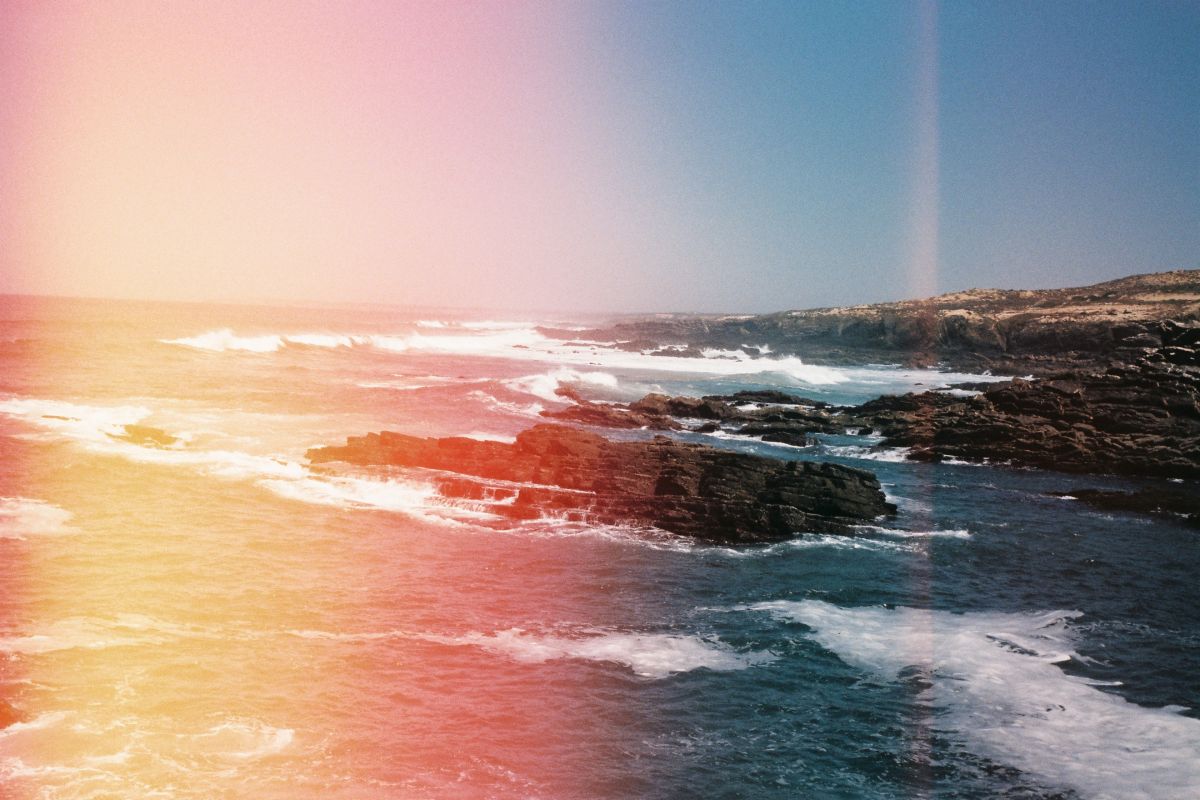 Пляж «Прайя-ди-Алмограве»