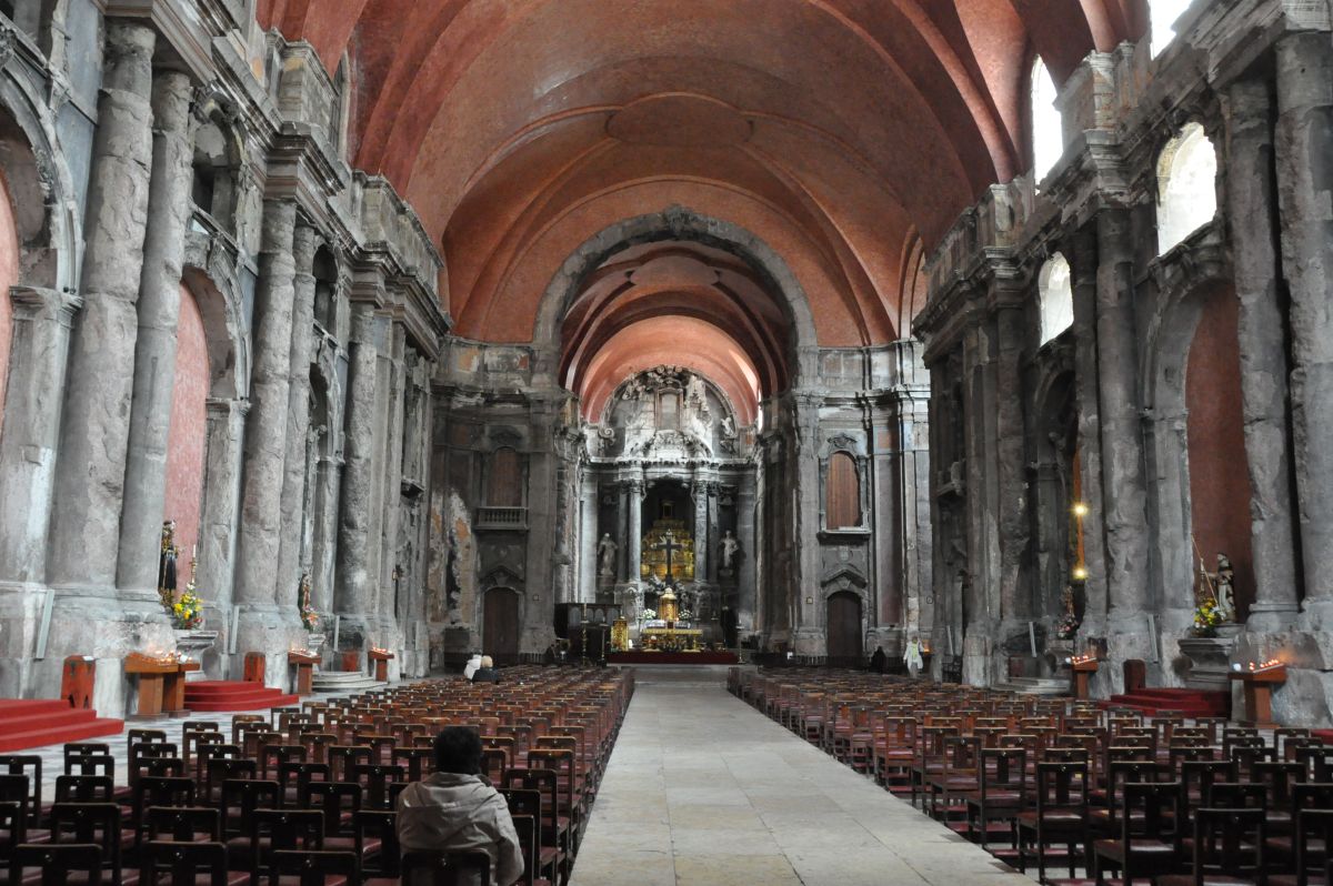 Церковь Сао Домингес (Church of St. Dominic)