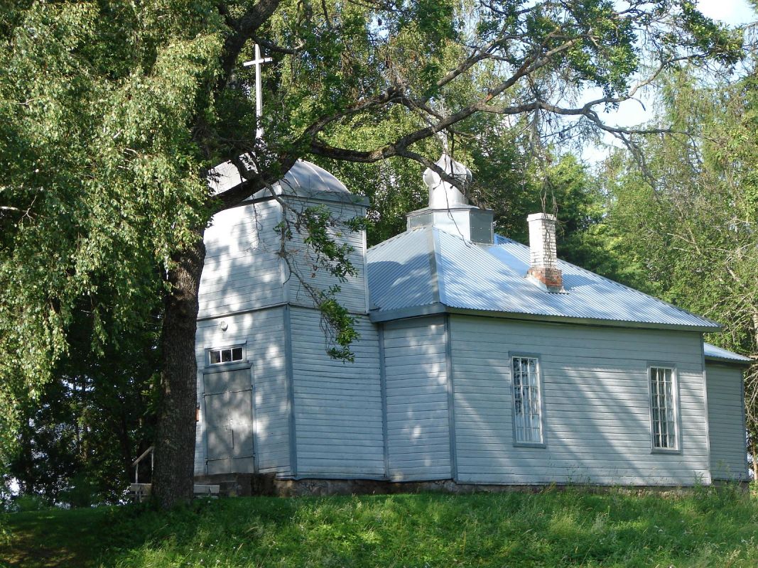 Церковь Меэкси, Иванов камень и Глазной источник