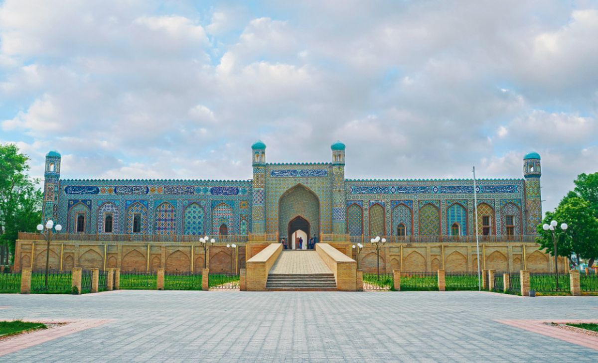 Дворец Худояр Хана