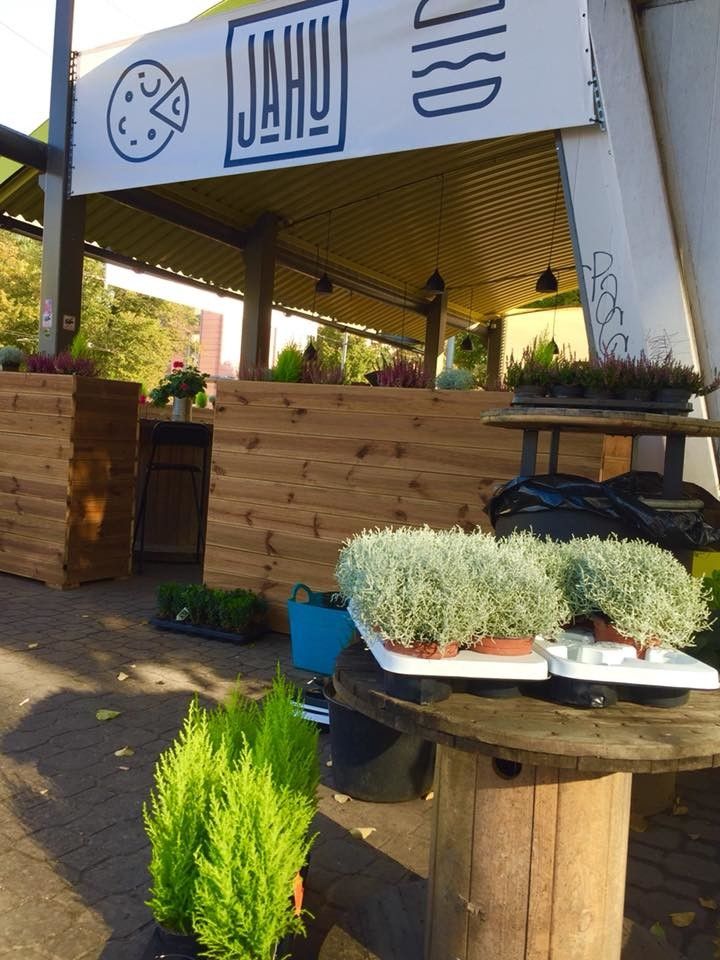 Кафе Jahu Tänavagurmee