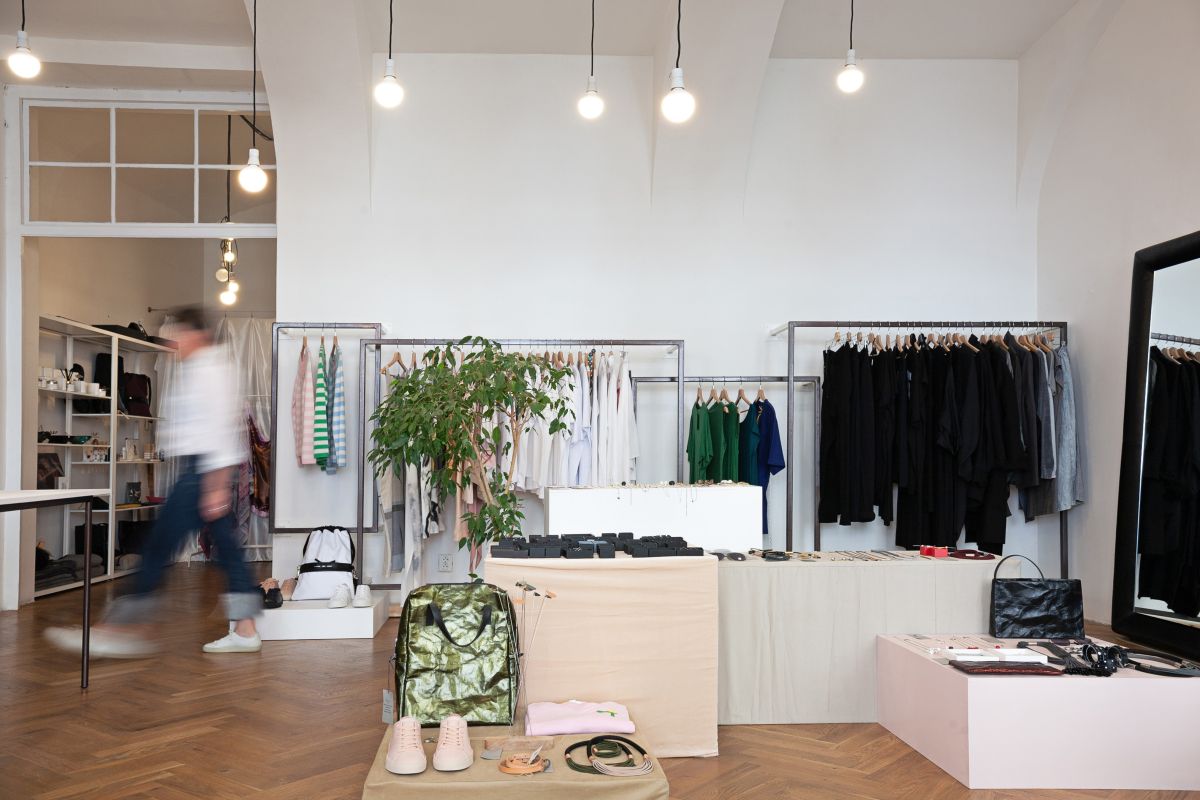 100CLASS concept store