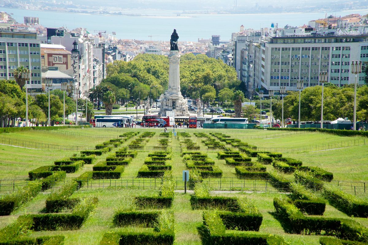 Парк Эдварда VII и Эстуфа Фриа 