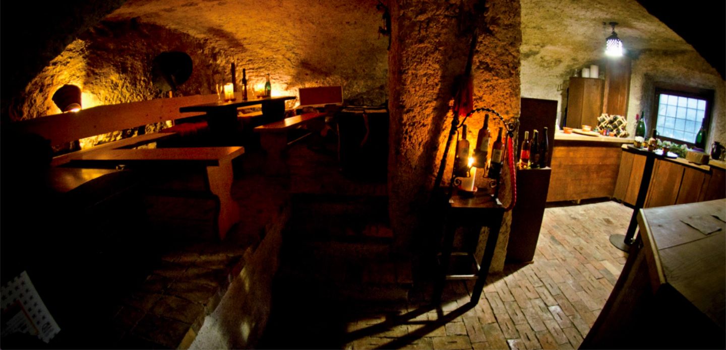 Замковый винный погреб Дорнберг