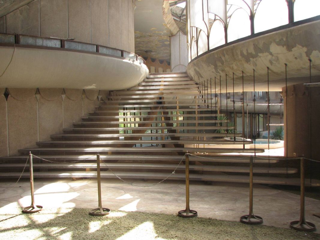 Дворец Морварид (Жемчужный дворец Караджа)