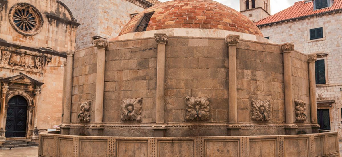 Фонтан Онофрио